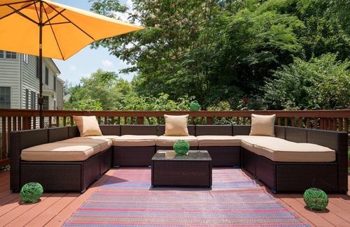 Woodbridge House | Lucky Rainbow Large Luxury Retreat for Professionals and Families - discounts!