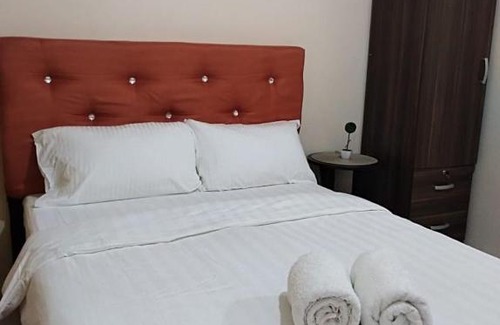 Mabolo Apartment | Lucky Room2 w/Unlmtd Wifi+Cable+Pool+Near SM&Ayala