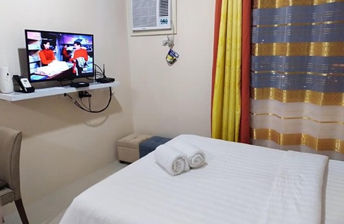 Mabolo Apartment | Lucky Room2 w/Unlmtd Wifi+Cable+Pool+Near SM&Ayala