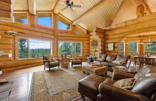Nemo House | Lucky Strike Lodge
