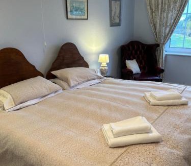 Richmond House | Lucy Cross Guest House