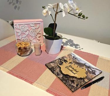 Borgarbyggd Apartment | Lucy's Apartment