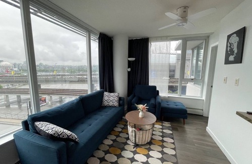 Chinatown Condo | Lucy's house Downtown Vancouver