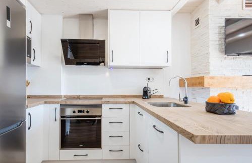 Pujo Apartment | Luderna - Apartamento con terraza Mirador Salardu