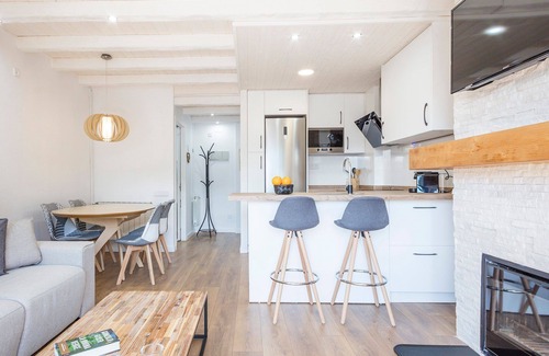 Pujo Apartment | Luderna - Apartamento con terraza Mirador Salardu
