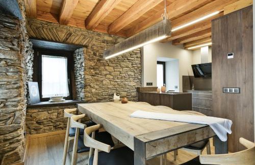 Les House | Luderna - Casa Les er Haro