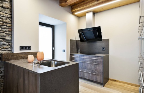 Les House | Luderna - Casa Les er Haro