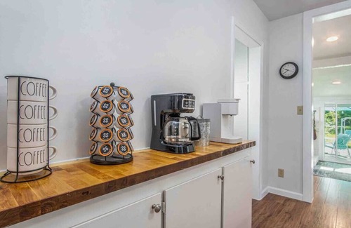 Northern Lower Peninsula House | Ludington Beach House on Lakeshore 1.5 Blocks from the beach