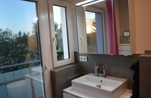 Ludwigsburg Apartment | Ludwigsburg, ruhige Lage im Grünen, Schlossnähe, blühendes Barock