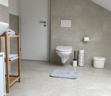 Ransbach-Baumbach Apartment | Luftige Dachwohnung mit besonderem Charme