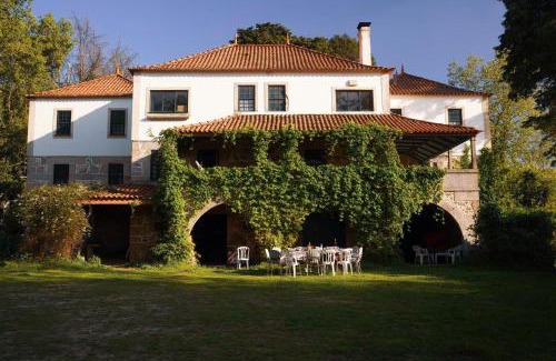 Melo Bed & Breakfast | Lugar da Pedra Alta - B&B - Private Historical Villa