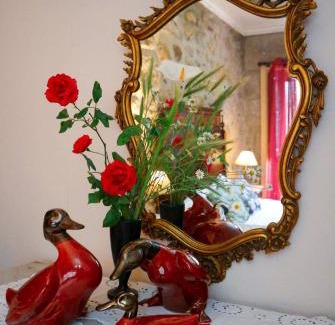 Melo Bed & Breakfast | Lugar da Pedra Alta - B&B - Private Historical Villa