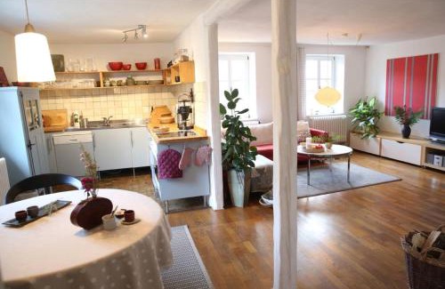 Lemberg Apartment | Luise Im Künstlerhaus