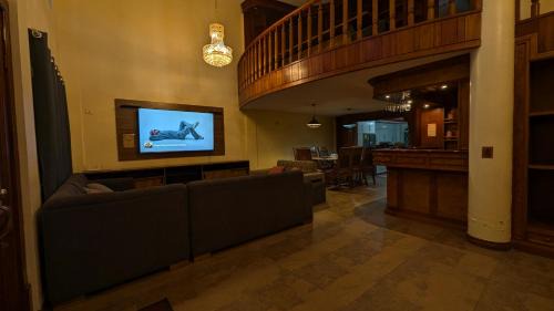 Tumbaco House | Lujosa casa cerca del aeropuerto en TUMBACO, en Quito