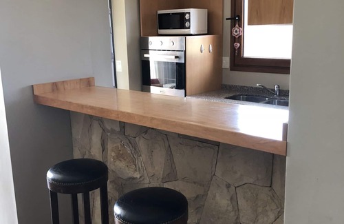 Dina Huapi Apartment | Lujoso Departamento con Costa del Lago Nahuel Huapi con Seguridad Privada -5 PAX