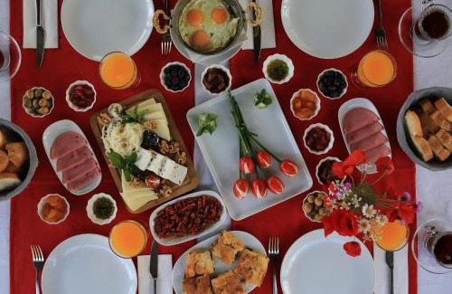 Kumluca Bed & Breakfast | Lukkies Lodge Cirali
