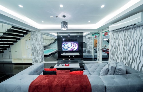 Pallocan Hotel | Luks Lofts Hotel & Residences