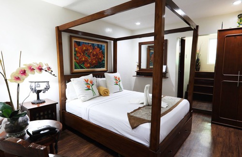Angono Hotel | Luljettas Place Garden Suites
