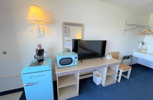 Tyrone Hotel | LuLu Hotel Silver City