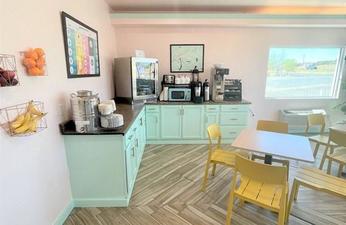 Tyrone Hotel | LuLu Hotel Silver City