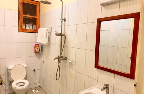 Jinja Apartment | Lulu's Origo