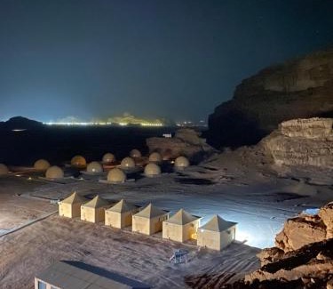 Wadi Rum Bed & Breakfast | Lulua luxury camp