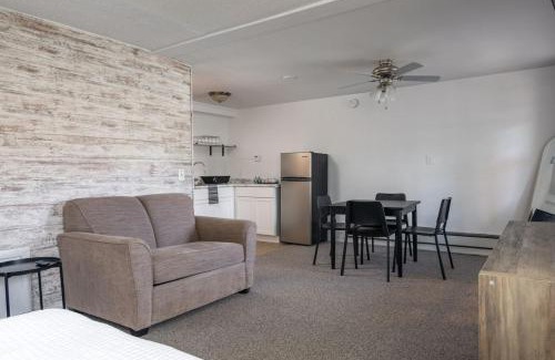 Balsam Lake Apartment | LumberJill Lodge Room 7