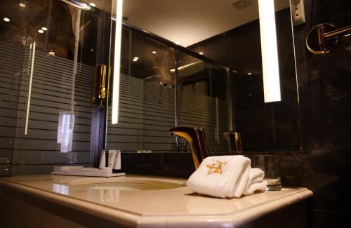 Salmiya Hotel | Lumiere Des Etoile