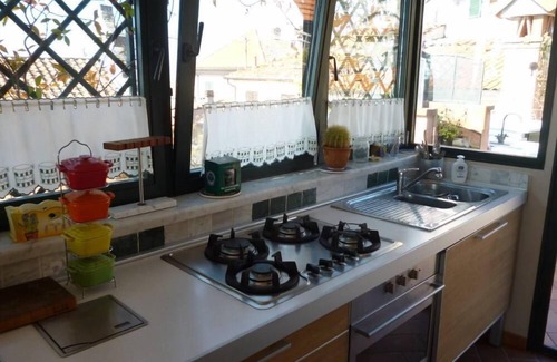 Castelnuovo Magra House | LUMIERE LIFE, cozy and bright living room in Castelnuovo Magra