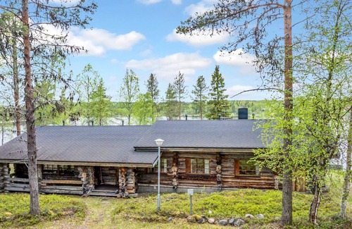 Kuusamo House | Lumikenttien kutsu by Interhome