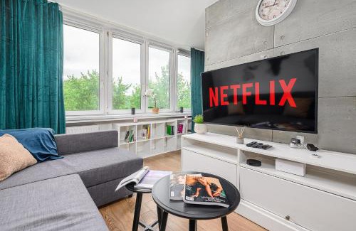 Zoliborz Apartment | Lumina bright apartments in Warsaw