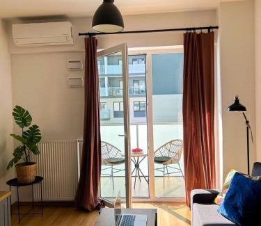 Lodz Apartment | Lumina stylish 3-room apart near Atlas Arena