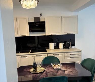 Zalau House | Luminia Gold Bradet