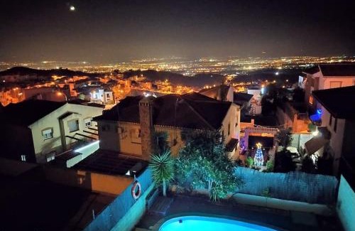 Jun House | Luminosa y confortable casa con vistas y piscina