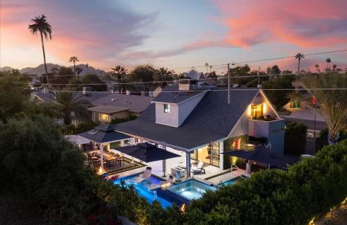 Park Scottsdale Four House | Luminosity Escape Pool Hot Tub Dog-friendly