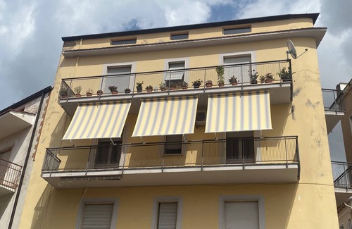 Fondi Apartment | Luminoso appartamento con 2 camere da letto, Fondi