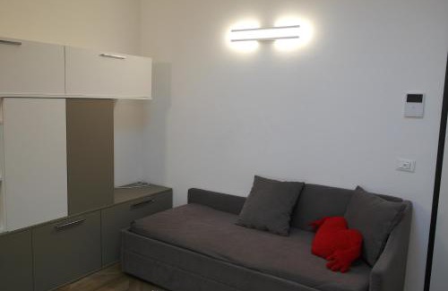 Morivione Apartment | Luminoso Bilocale zona Tibaldi Bocconi
