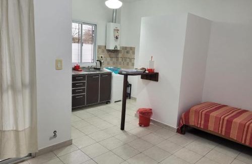 Comuna 10 Apartment | Luminoso departamento con balcón barrio Monte Castro, CABA