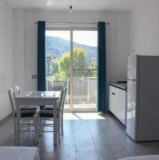 Skataj Apartment | LUMNIK - Shengjin- Hotel & Apartments