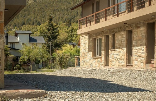 San Carlos de Bariloche Apartment | Luna Azul. Condo. Fast Wifi. Free Parking.