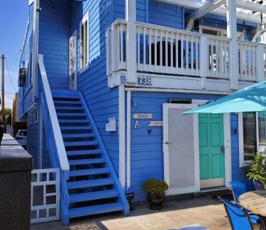 Mission Beach Apartment | Luna Azul, cozy condo only steps to Mission Beach! Free Internet