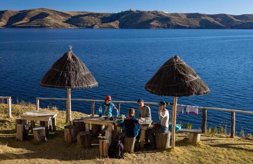Moon Island Bed & Breakfast | Luna del Titikaka Lodge Isla de la Luna Bolivia Montaña Inka