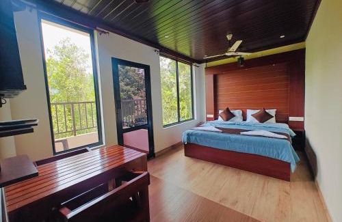 Kunchithanny House | Luna Munnar
