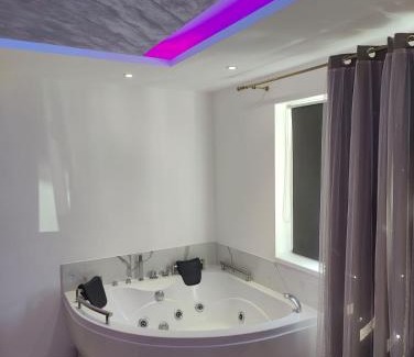 Baia Mare Apartment | Luna Room