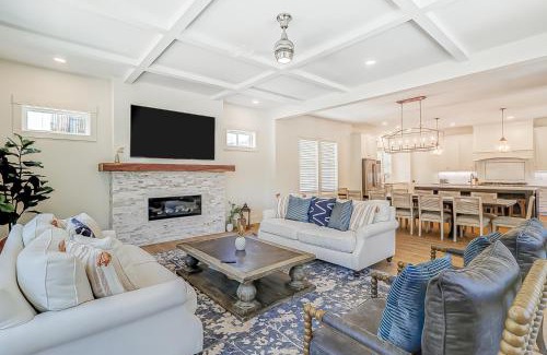 North Forest Beach House | Luna Sea Estate