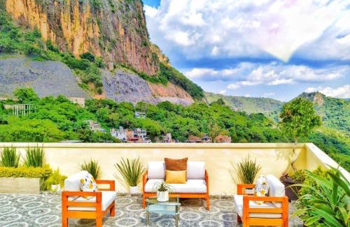Taxco Apartment | Luna y Plata