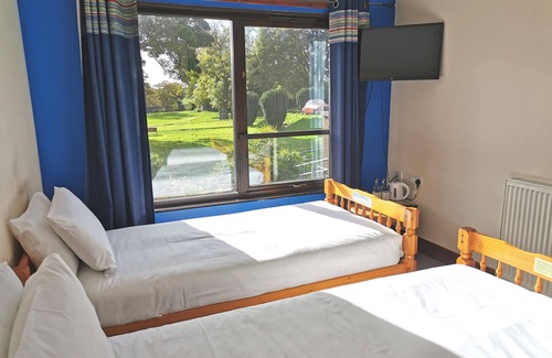 Lunan House | Lunan House