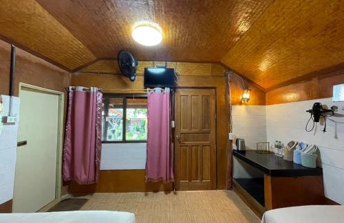 Mok Cham Pae House | Lung Soi Nguen Homstay Pang Oung