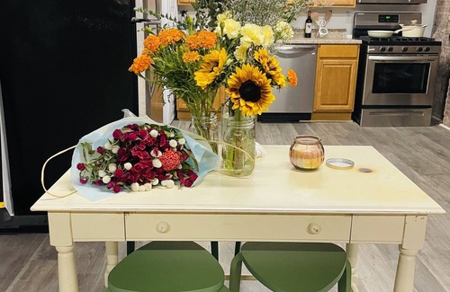 Gowanus Apartment | Lunita Loft: Sun-filled loft in industrial Gowanus