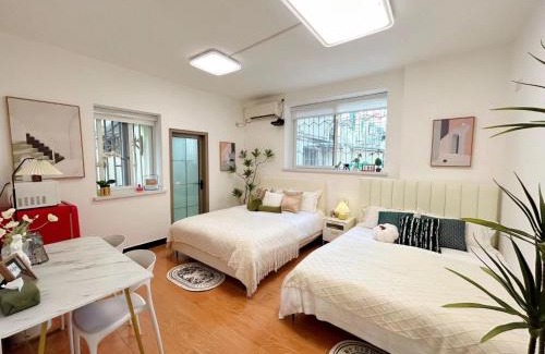 Huaihai Road Commercial Area Apartment | LuoMa